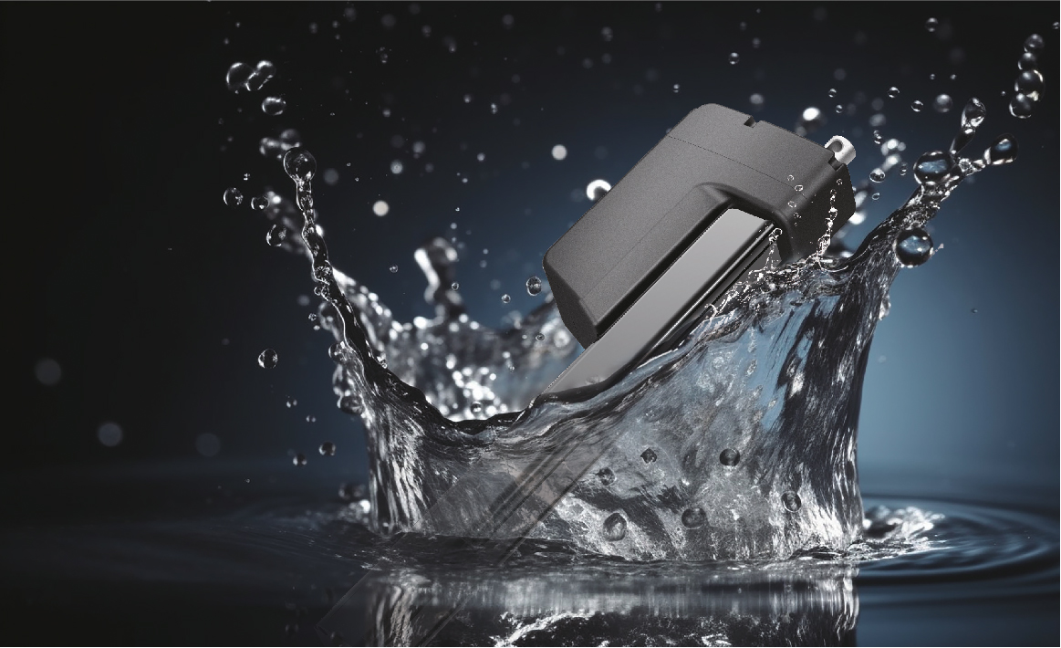 Waterproof electric actuator JC35FA2 splashing in water