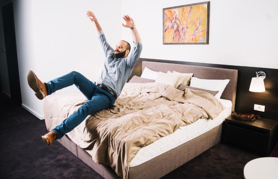 Living Easier with an Adjustable King Bed Frame